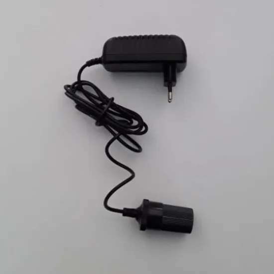 Adaptör (Elektrikli Lamba için)